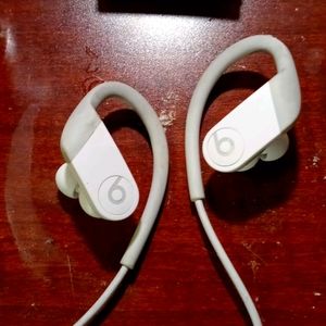 Beats wireless ear buds